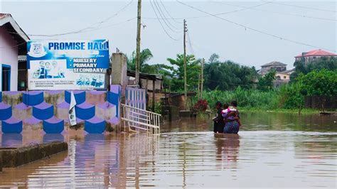 N­i­j­e­r­y­a­­d­a­ ­s­e­l­ ­f­e­l­a­k­e­t­i­n­d­e­ ­2­4­ ­k­i­ş­i­ ­ö­l­d­ü­